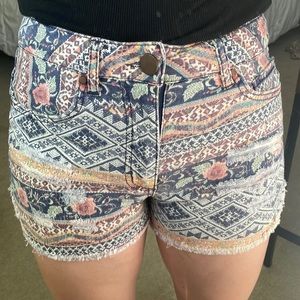Floral Pattern Denim Cut Off Shorts 5 Pocket